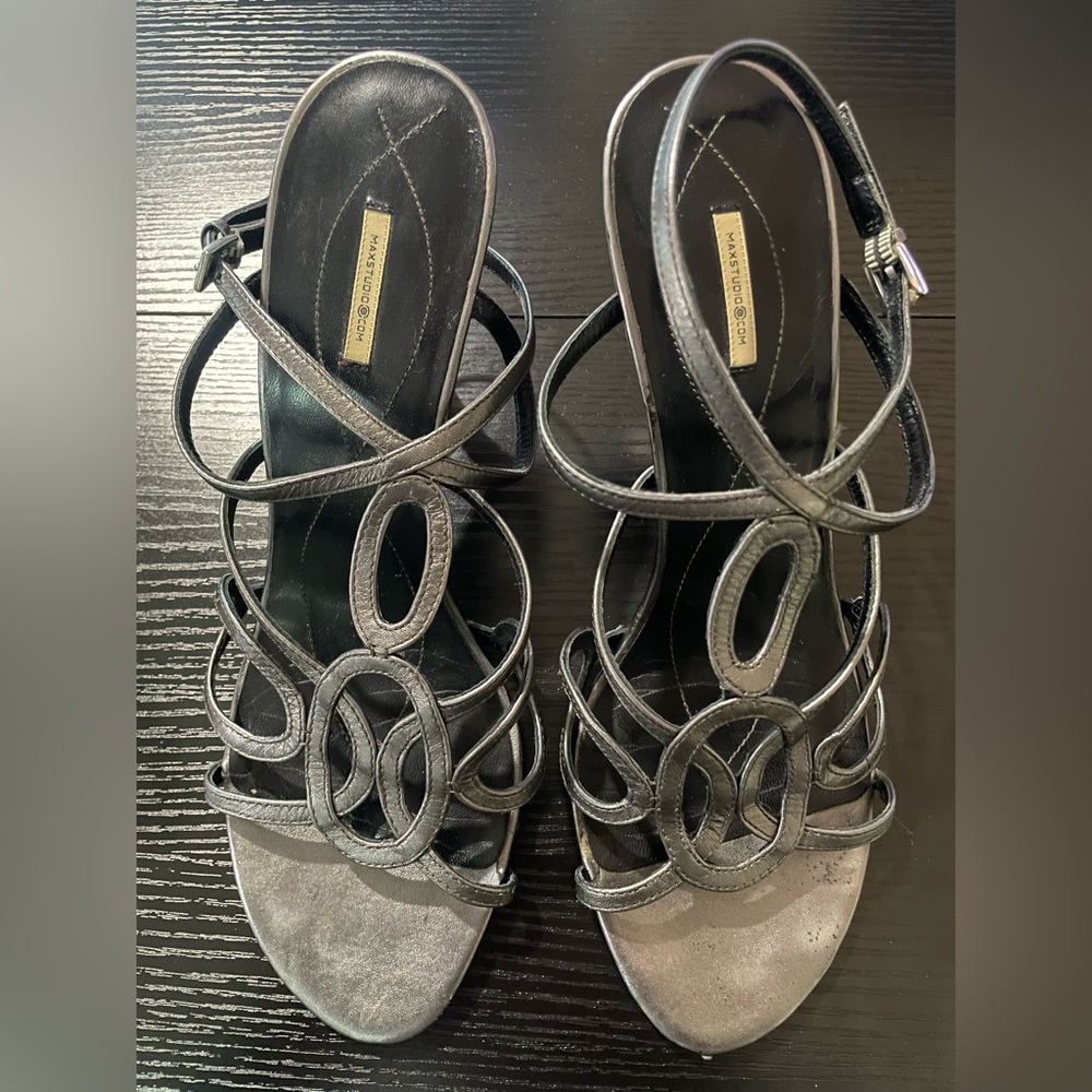 Max Studio Gray/SilverLeather Strappy Sandals Size 7.5M